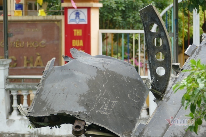 Untold stories about wreckage of a B52 bomber in Hanoi’s lake