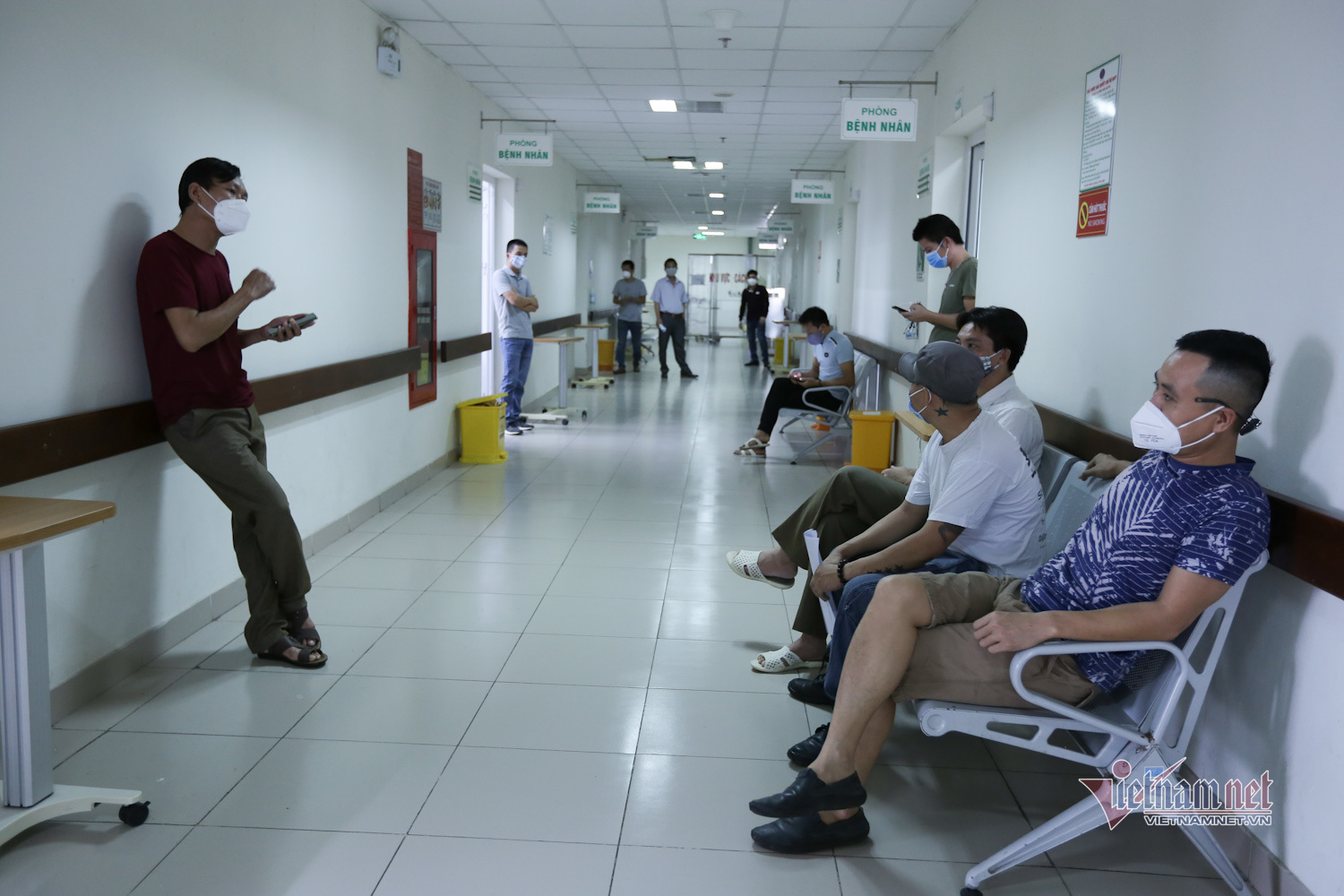 Ảnh ngày hết cách ly của 183 người về từ Guinea Xích Đạo