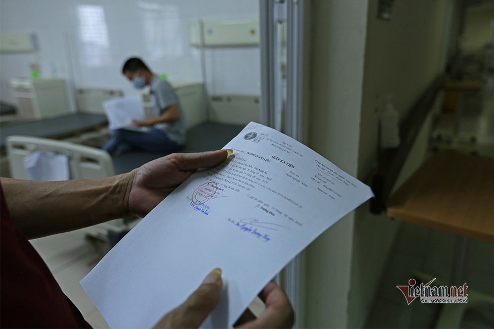 Ảnh ngày hết cách ly của 183 người về từ Guinea Xích Đạo