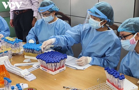 Two more Covid-19 cases reported in Vietnam, totalling 964