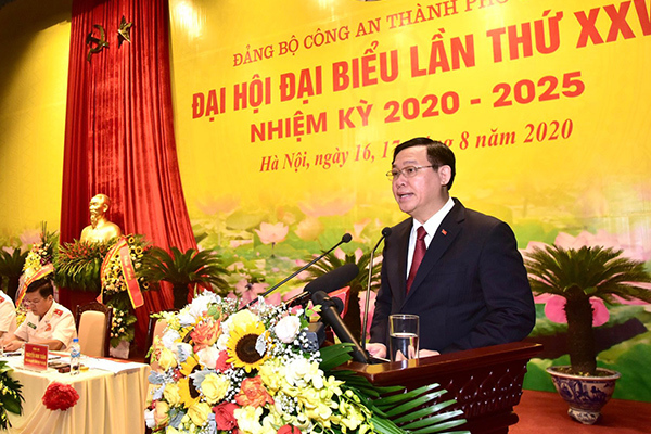 Ông Vương Đình Huệ: Kiên quyết đấu tranh với biểu hiện ngại khó, ngại khổ