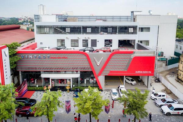 VinFast khai trương showroom sang, xịn ở Hà Nội