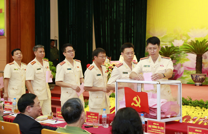 Thiếu tướng Nguyễn Hải Trung làm Bí thư Đảng ủy Công an TP Hà Nội