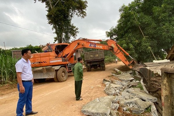 Rủ nhau hiến đất làm đường, mở cơ hội phát triển kinh tế, tiến tới giảm nghèo bền vững