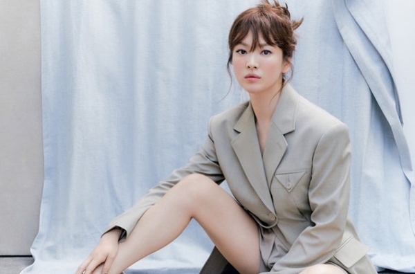 Song Hye Kyo trẻ như gái đôi mươi trong bộ ảnh mới