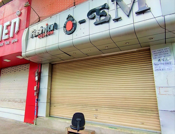 HCM City landlords have little choice but to cut rents as 2nd wave of COVID-19 hits