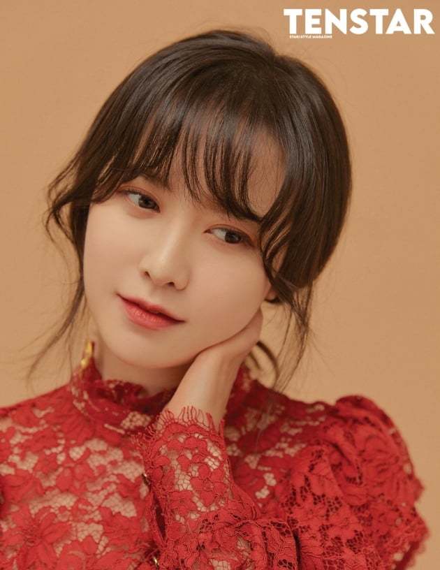 Goo Hye Sun giảm 14kg sau khi ly hôn nhờ ăn kẹo mút