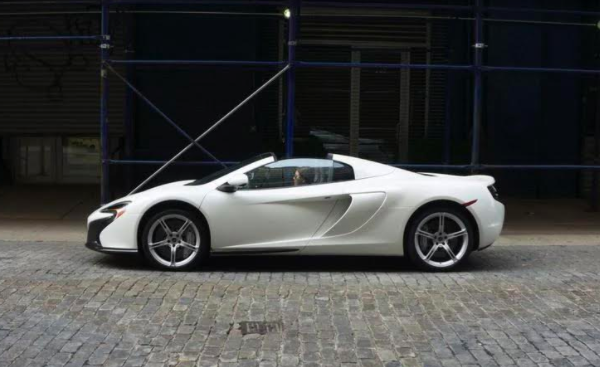 Chơi siêu xe cũng lắm gian nan