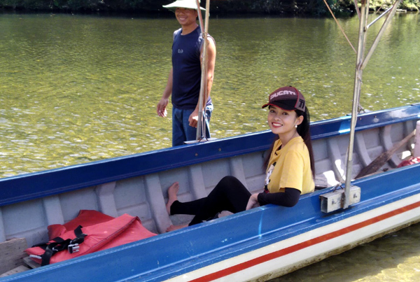 MC Thanh Trúc vượt ám ảnh tai nạn sông nước trong show của VTV