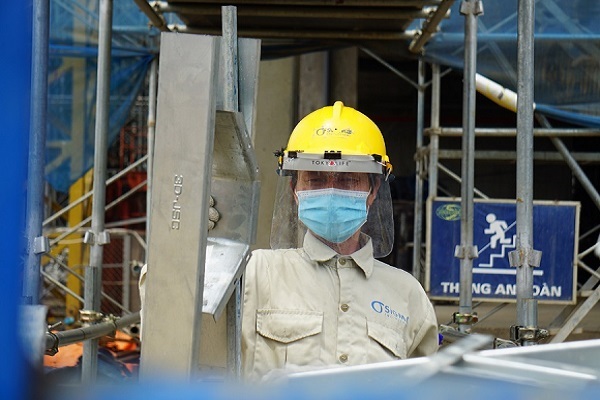 Công nhân vào làm việc không đeo khẩu trang sẽ bị phạt cao nhất 1 triệu