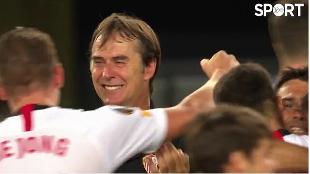 HLV Lopetegui bật khóc khi Sevilla vô địch Europa League