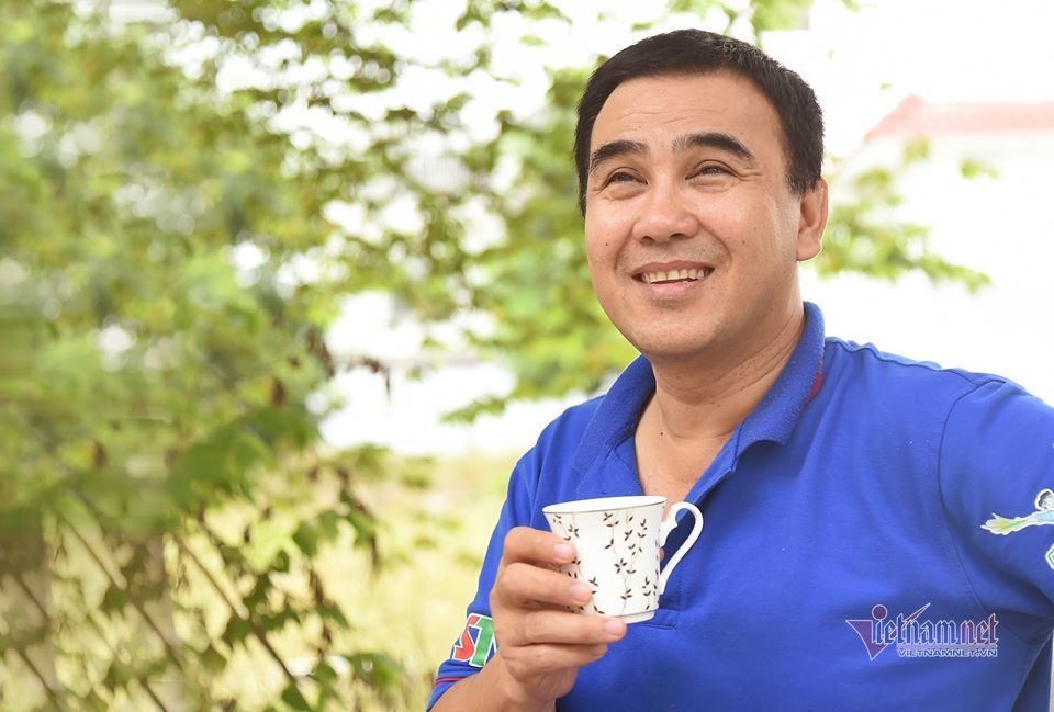 Đời nhiều thăng trầm, đi lên từ bế tắc của MC quốc dân Quyền Linh