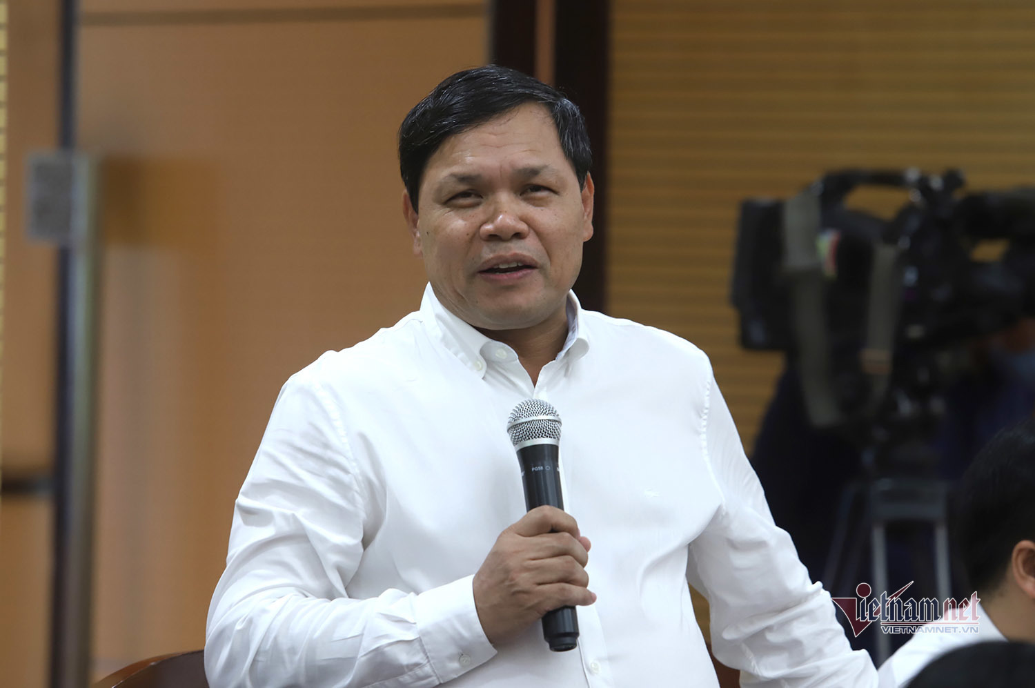 Hà Nội: Một người đi đẻ,