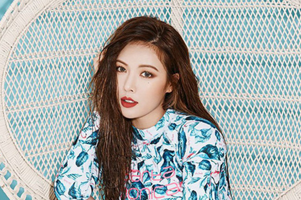 HyunA tạm dừng hoạt động