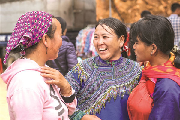 The enticing sights and sounds of a mountainous market