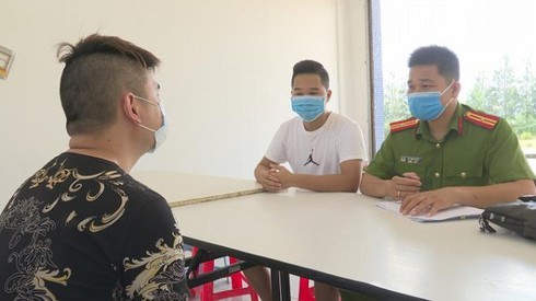 10 Chinese illegally enter Vietnam for gambling