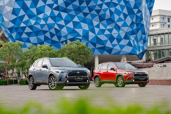 Xe bình dân ‘chơi’ công nghệ cao, Toyota Việt Nam làm điều bất ngờ