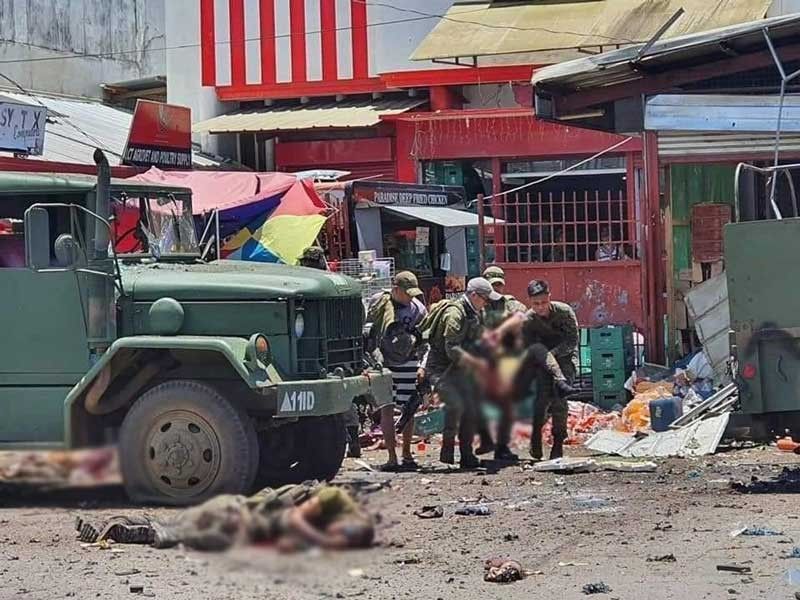 Nổ bom liên tiếp ở Philippines, nhiều người thương vong