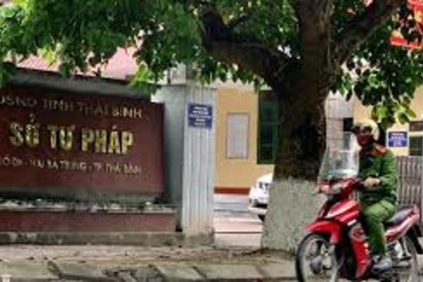 Bắt Phó Giám đốc Trung tâm Dịch vụ đấu giá tài sản Thái Bình