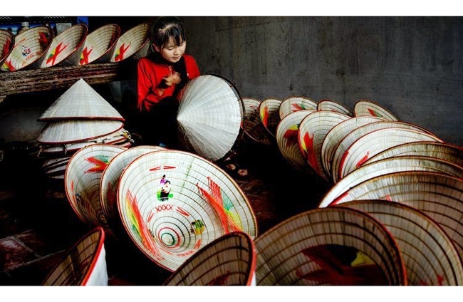 Ren conical hat-making village in Phu Tho