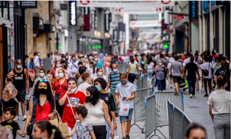 Thái ghi nhận kỷ lục kép Covid-19, Anh mở cửa bất chấp ca nhiễm tăng