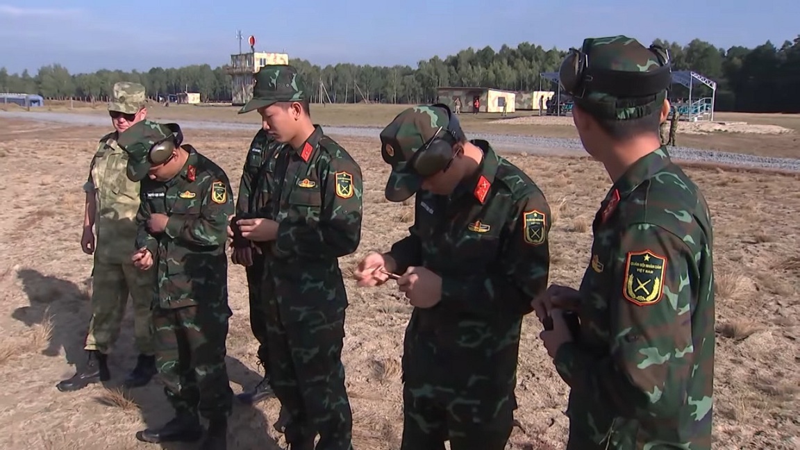 Xem đội tuyển bắn tỉa Việt Nam tranh tài tại Army Games 2020
