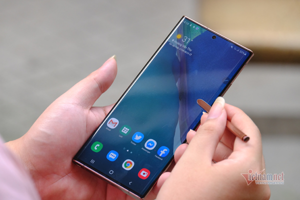 Vì sao Galaxy Note 20 vừa ra mắt đã có hàng giảm giá cả chục triệu?