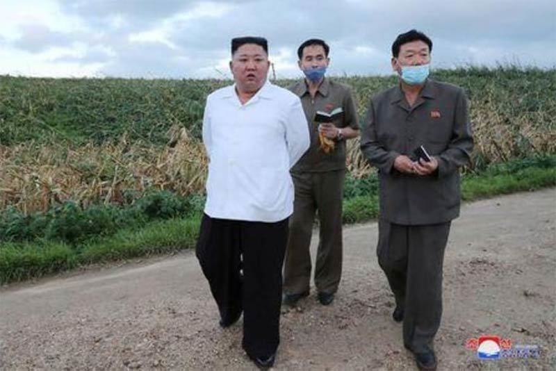 Kim Jong Un đích thân thăm vùng bị bão