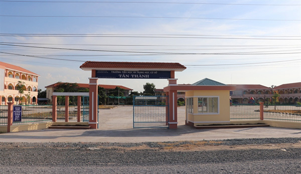 VN schools ready for opening ceremony, new academic year