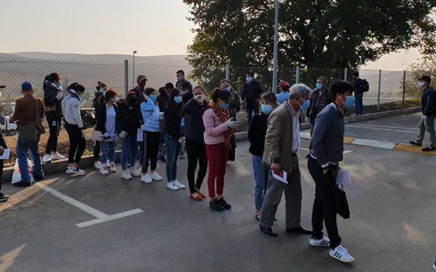 More Vietnamese citizens arrive home on repatriation flights