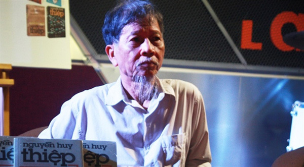 Literature icon releases book comprising selected stories