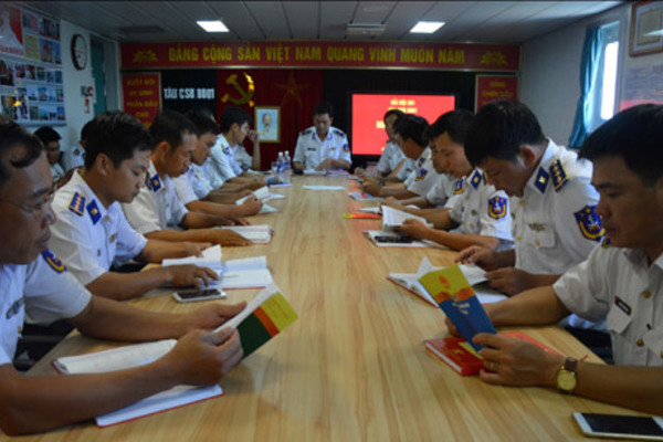 Cảnh sát biển Việt Nam: Triển khai hiệu quả hoạt động “Tủ sách pháp luật”