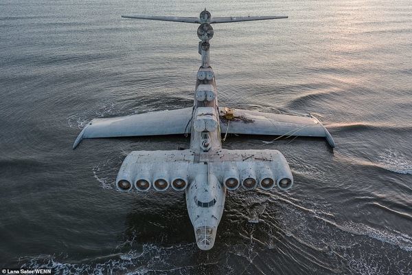 Bên trong chiếc tàu chiến độc nhất vô nhị của Nga