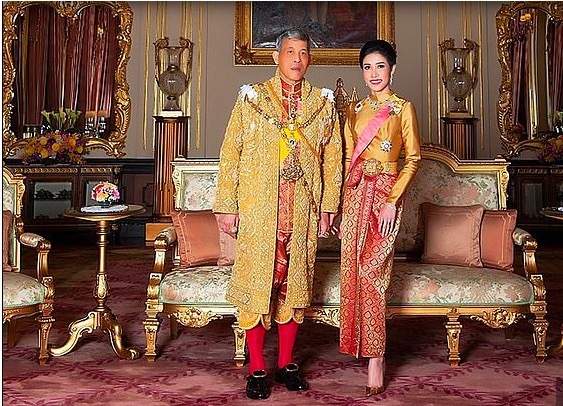 Vua Thái Lan có thể đã ân xá cho cựu hoàng quý phi