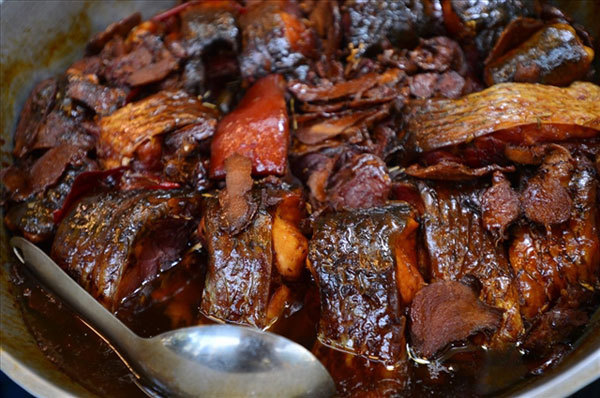 Famed stewed fish in the heart of the Old Quarter