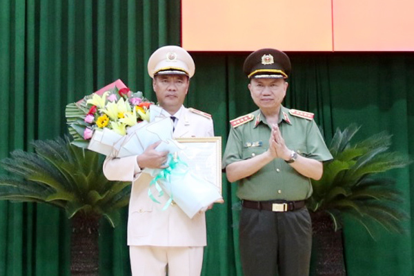 Thăng hàm Thiếu tướng cho Phó Giám đốc Công an TP.HCM Cao Đăng Hưng