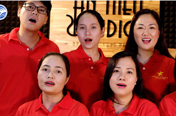 200 cán bộ ngành TT và TT tham gia MV 'Ánh sao nơi đầu tuyến'