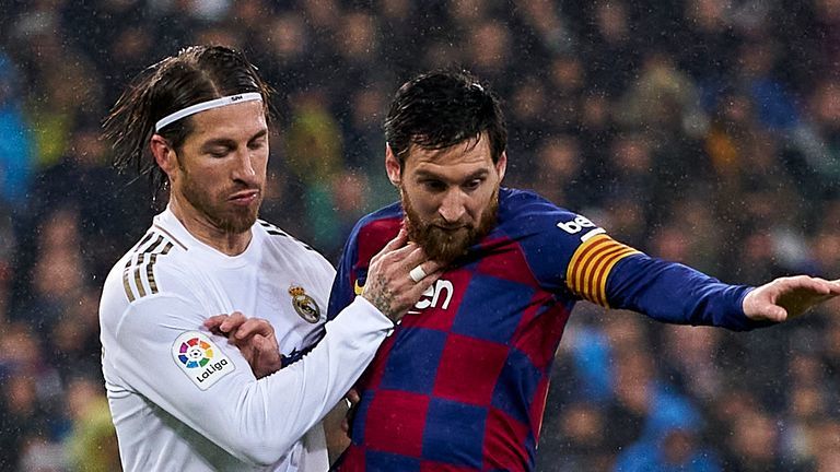 'Kẻ thù' Sergio Ramos mong Messi đừng rời Barca