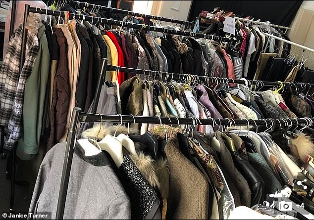 Kỳ lạ người phụ nữ cả đời tích trữ hàng hiệu nhưng không dùng