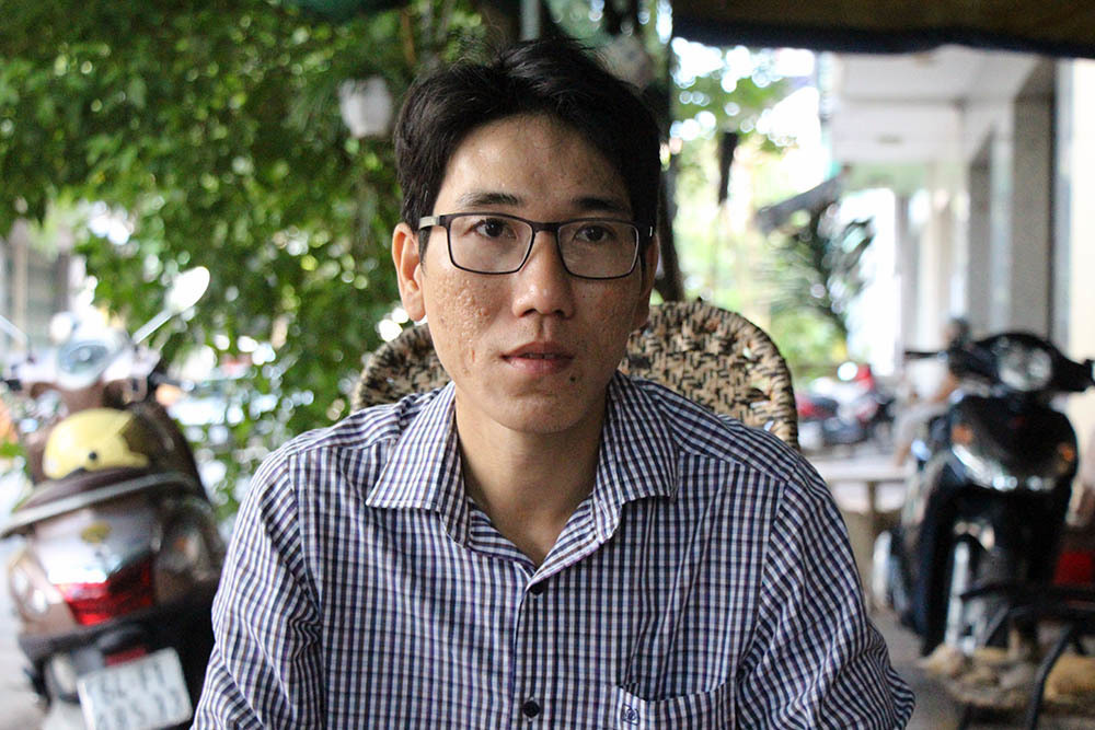 Young teacher builds robot for use in Covid-19 treatment area