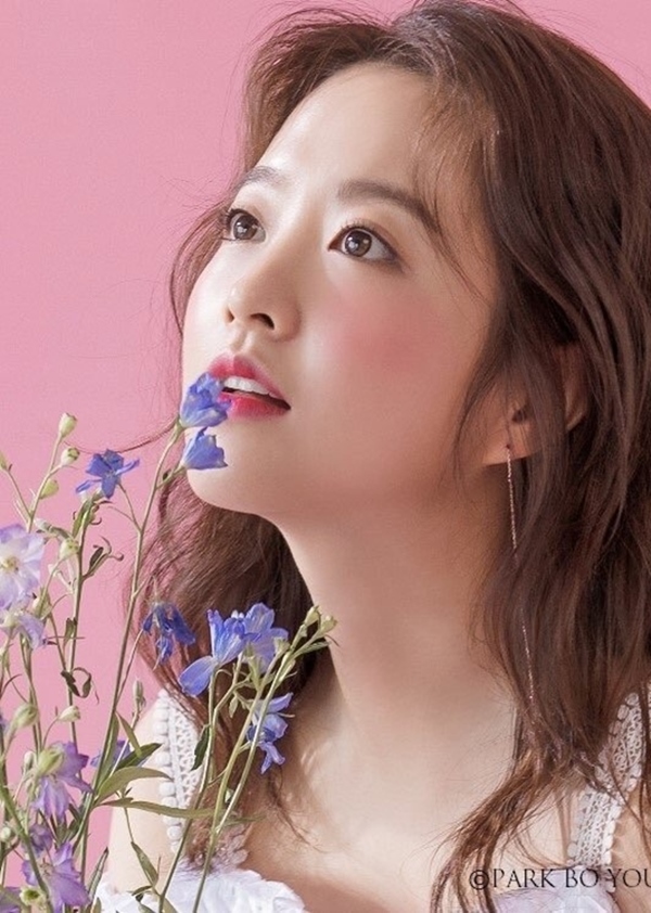 10 mỹ nhân 'không tuổi' xinh đẹp, tài năng của làng giải trí Hàn