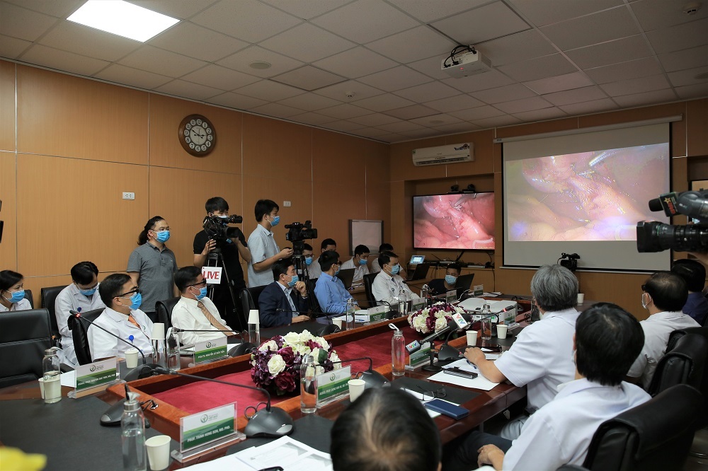 Hàng chục chuyên gia hàng đầu ở Hà Nội hội chẩn cứu ca tai nạn tại Điện Biên