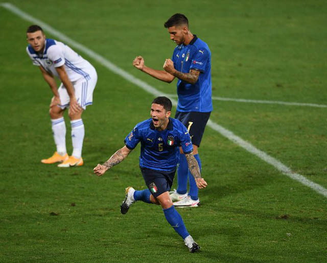 Italy chật vật giành 1 điểm trước Bosnia