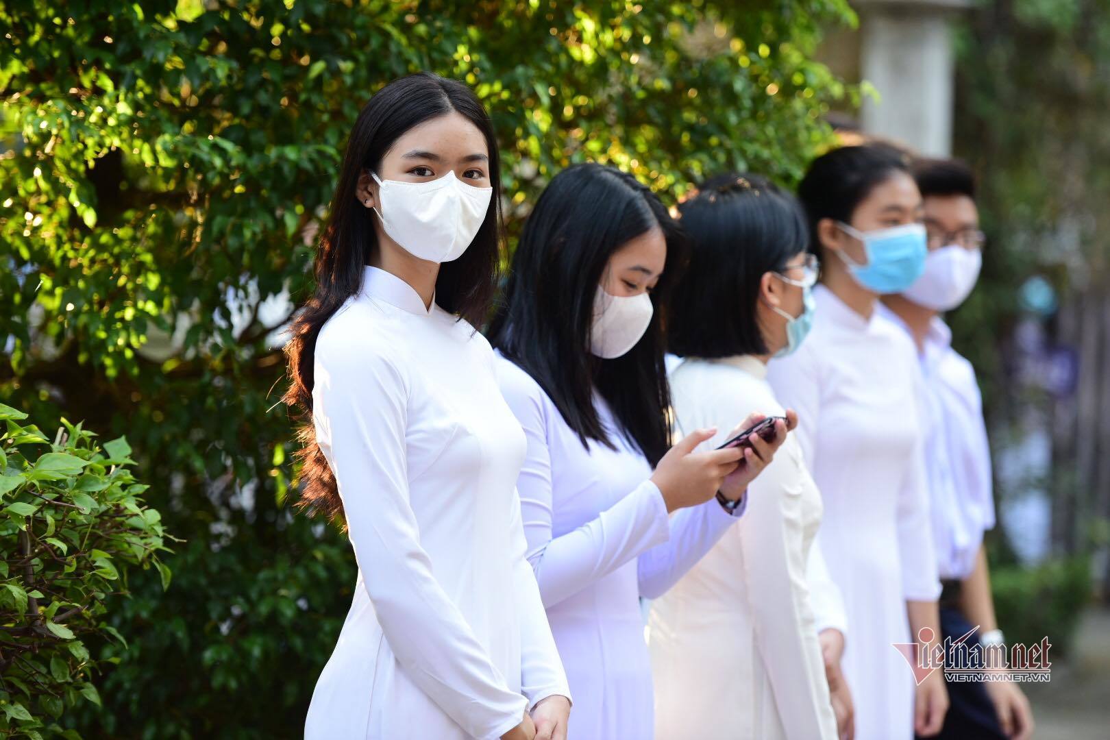 Nhiều tỉnh, thành không tổ chức khai giảng, không dạy học trực tuyến