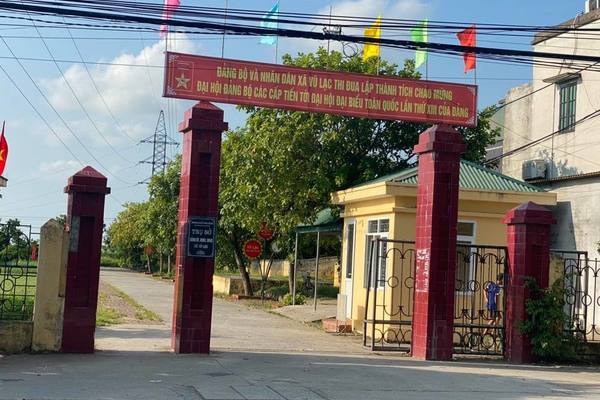 Đánh bạc tại nhà công an, Phó Bí thư xã ở Thái Bình bị đình chỉ công tác