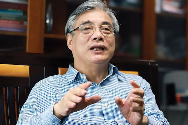 How can Vietnam attract talented people?