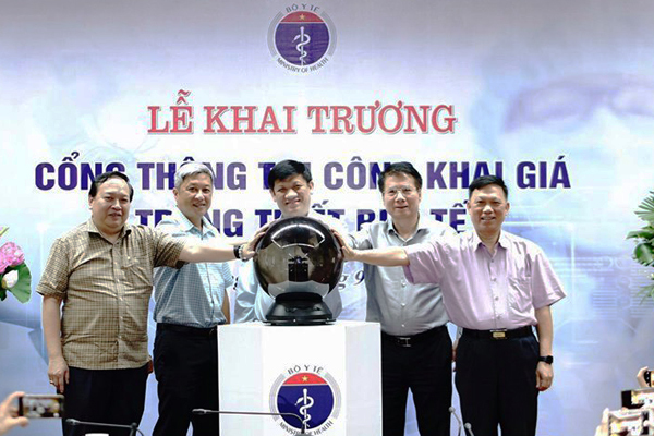Tránh thổi giá thiết bị y tế, Bộ Y tế yêu cầu công khai giá trực tuyến