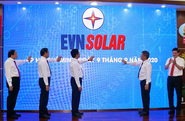 EVN ra mắt nền tảng số thúc đẩy phát triển điện mặt trời mái nhà