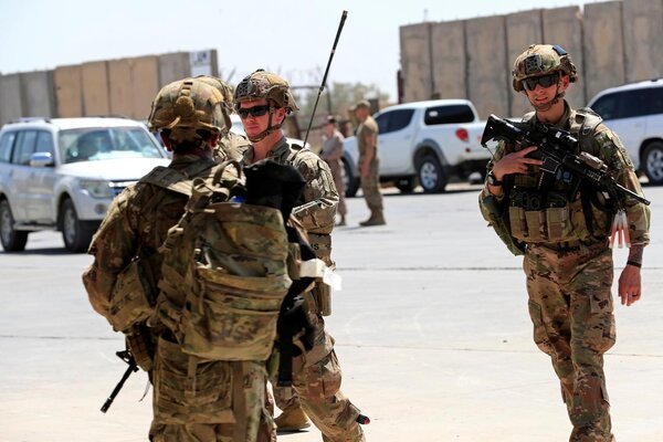 Mỹ rút bớt quân đồn trú khỏi Iraq