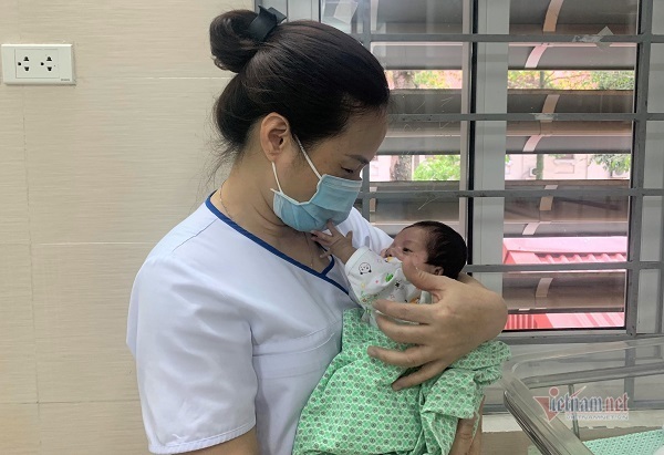 Chuyện ở nơi điều trị những em bé sơ sinh bị bỏ rơi